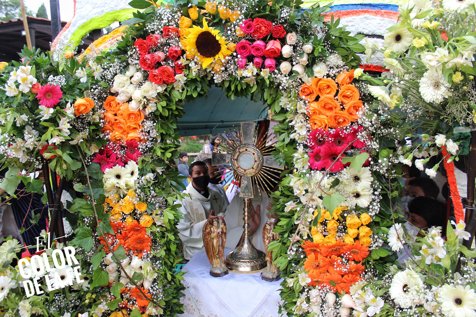 Xochimilco vive la fiesta de Corpus Christi – EL COLOR DE LA FE